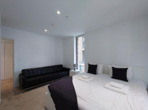 Fully Serviced One Bed Apartment in RW